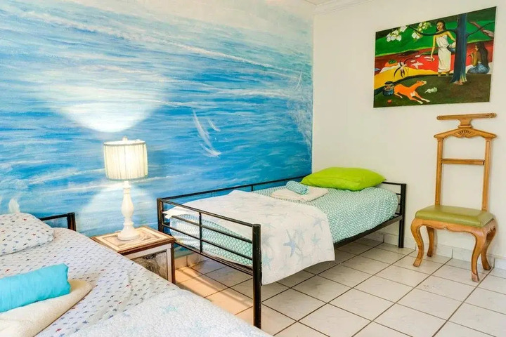THE LAHAINA BUNGALOW