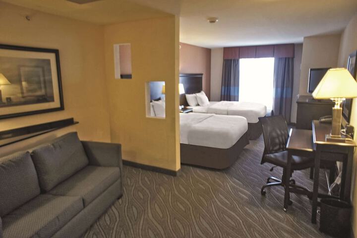 La Quinta Inn & Suites by Wyndham Edmond