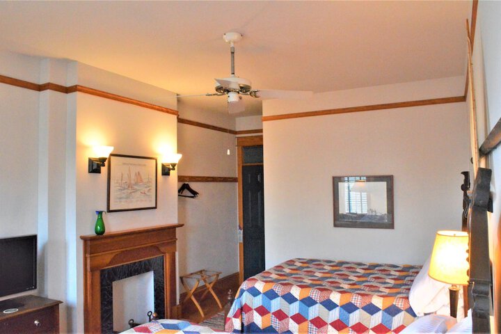 Roanoke Island Inn