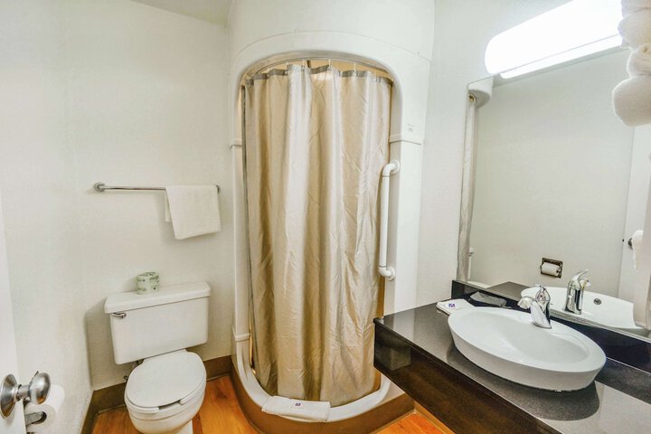 Room 18 of 30