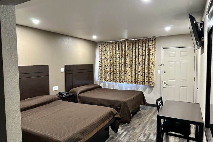 Room 26 of 46