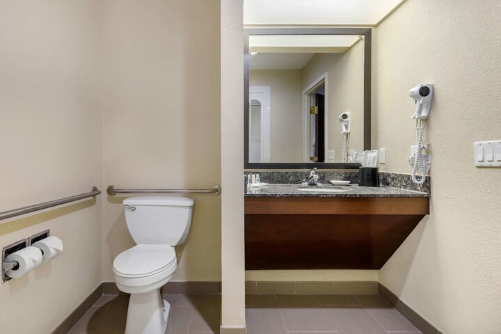 Comfort Suites Lafayette University Area