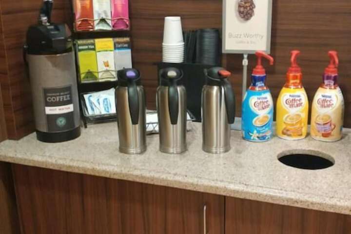 Breakfast/Coffee Service 20 of 22