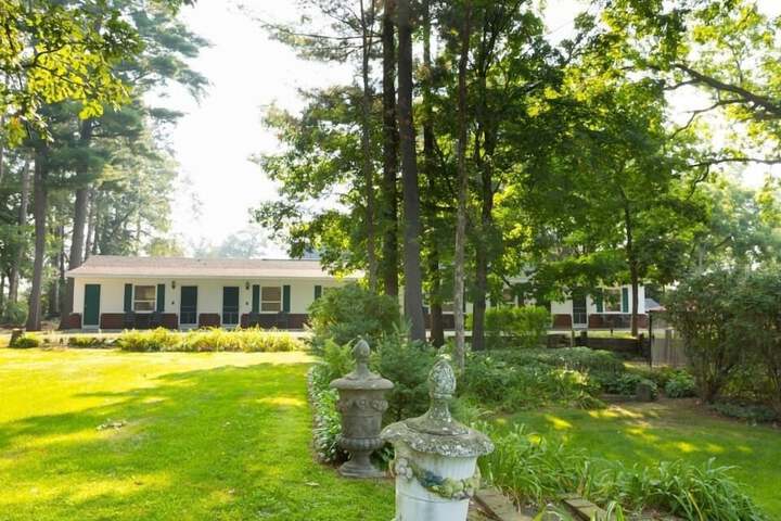 Oak Park Inn