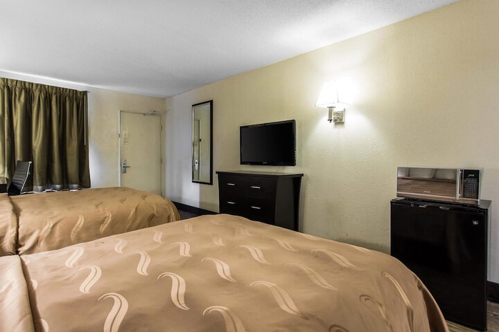 Room 22 of 30