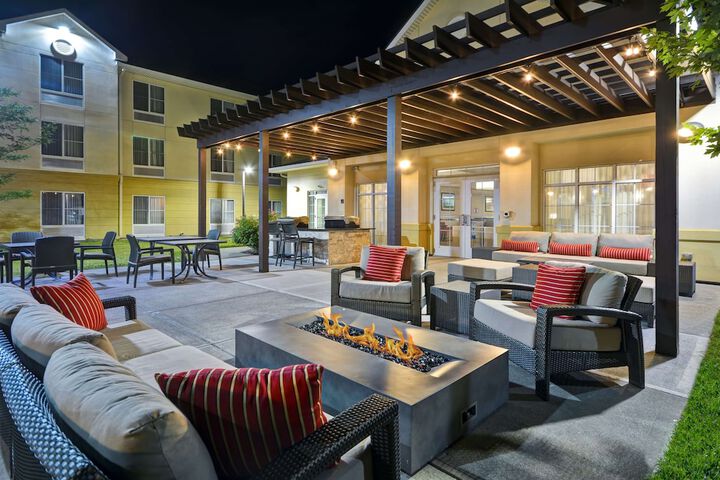 Terrace/Patio 60 of 62