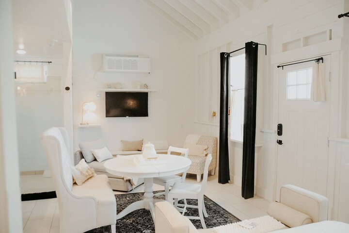 Room 64 of 230