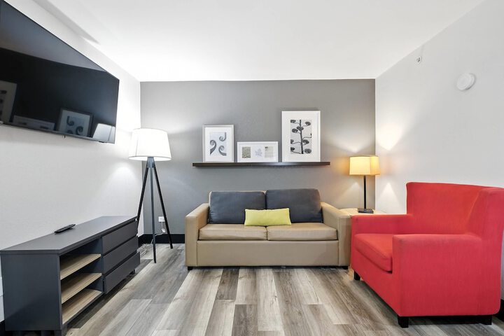 Country Inn & Suites by Radisson Merrillville, IN