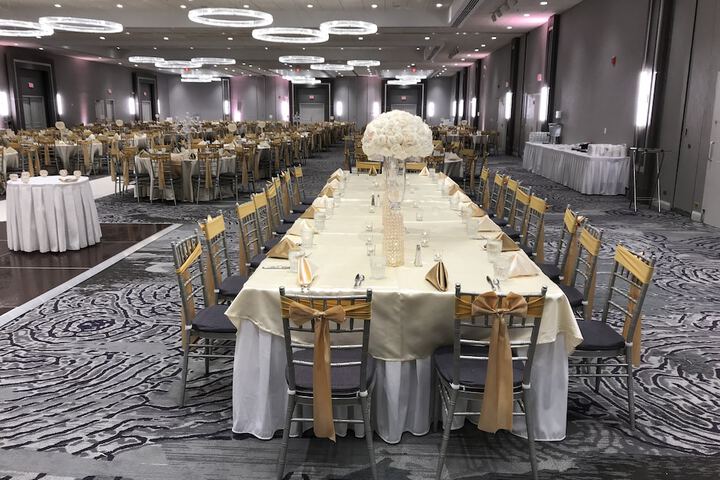 Holiday Inn Chicago Nw Crystal Lk Convention Center by IHG
