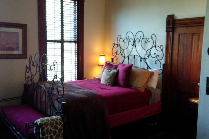 Fig Tree Manor