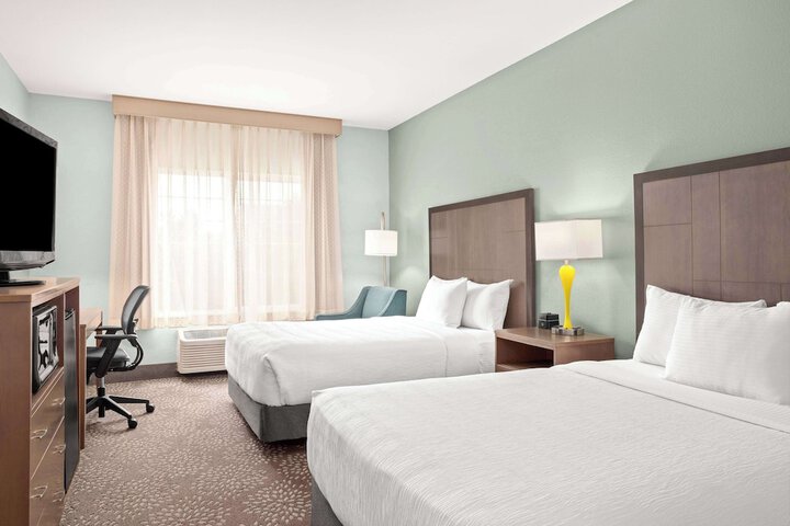 La Quinta Inn & Suites by Wyndham Newport