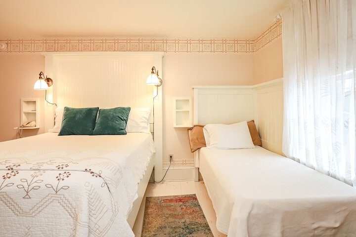 Room 21 of 44