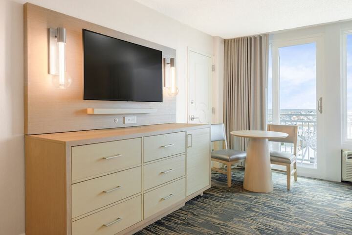 Port-O-Call Hotel
