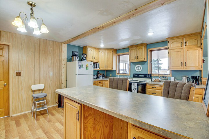 Yahweh Ranch & Indoor Arena: Horse Lovers Retreat