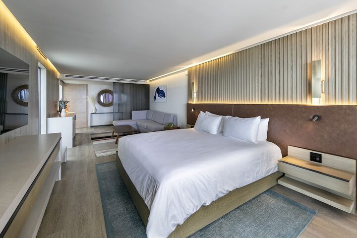 Room 60 of 85