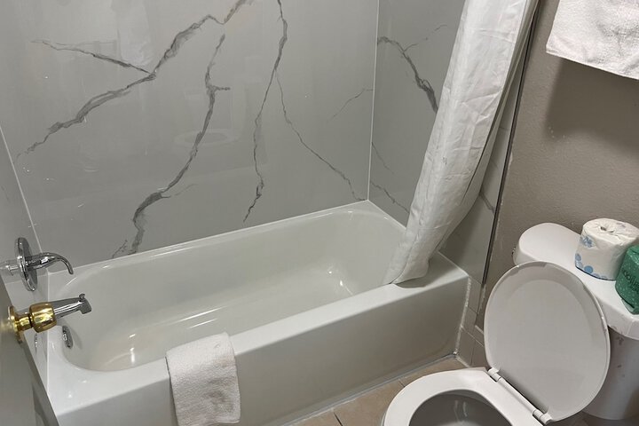 Room 21 of 24