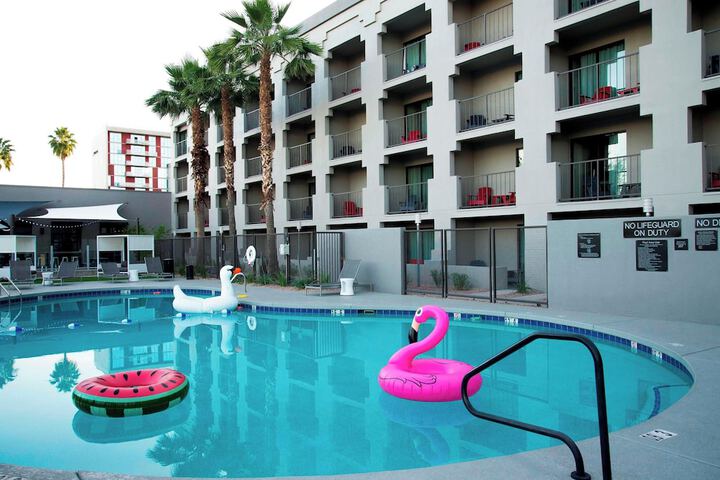 MOXY Phoenix Tempe / ASU Area