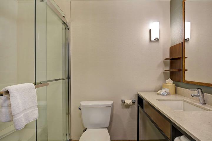 Room 20 of 49