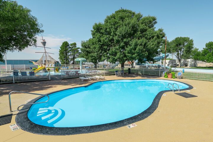 Pool 5 of 18