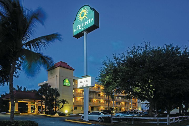 Hotel 7 of 70