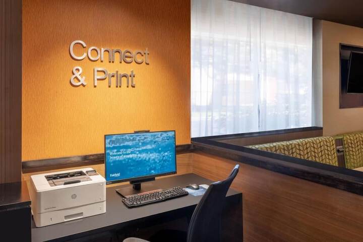Fairfield Inn & Suites Dayton Troy