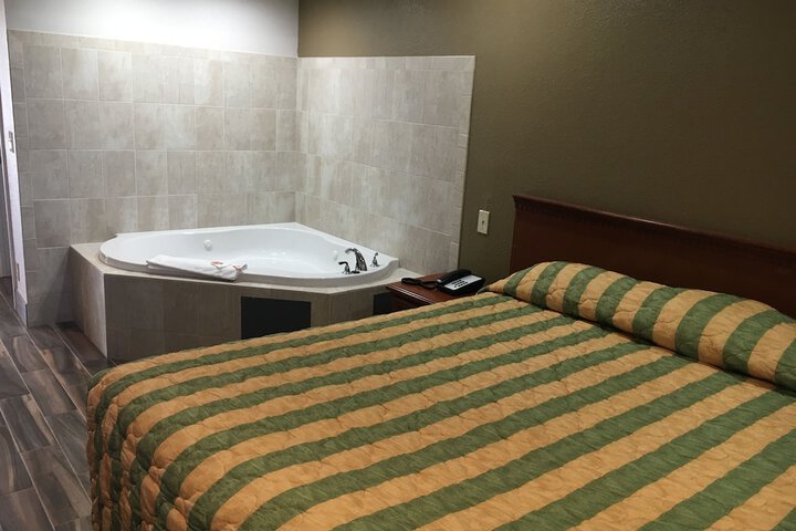 Room 34 of 59