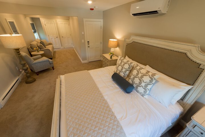 Room 50 of 62