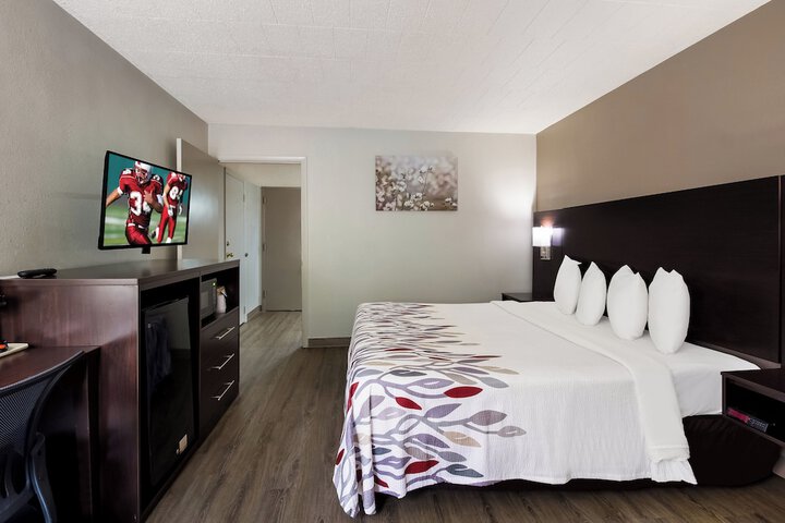 Room 31 of 34