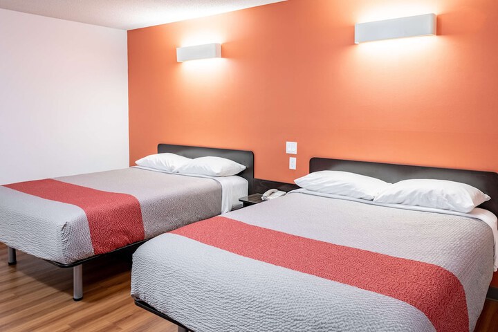 Room 40 of 52