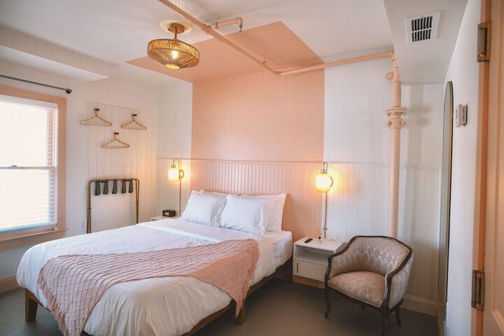 Room 108 of 126