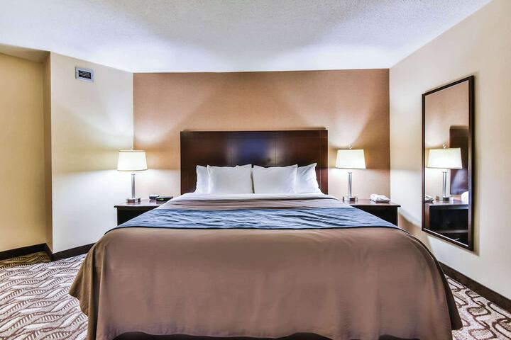 Room 10 of 22
