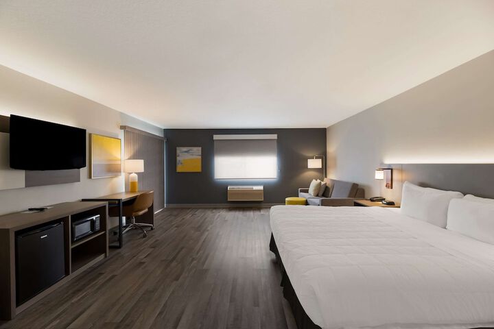 Quality Inn & Suites Artesia