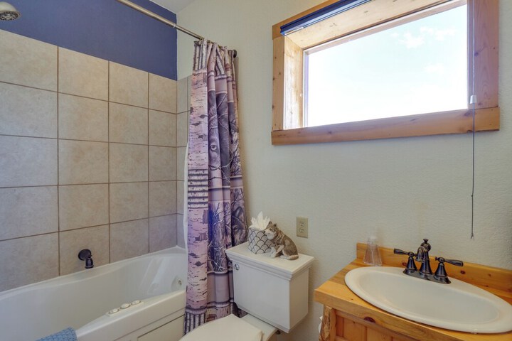 Alma Mountain Getaway w / Private Hot Tub & Views