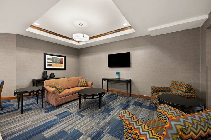 Hotel 2 of 49