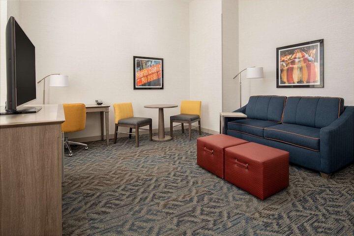 Room 22 of 40