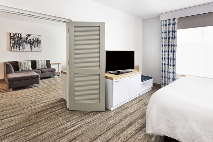 Room 17 of 42
