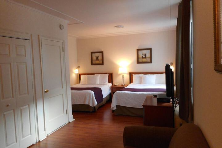 Room 30 of 44