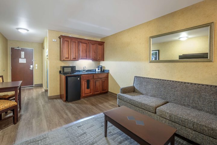Room 46 of 58
