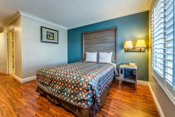 Room 34 of 81