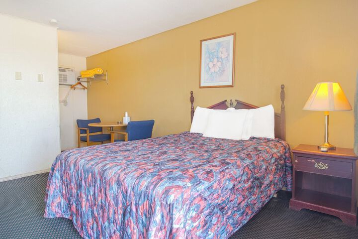 Room 25 of 92