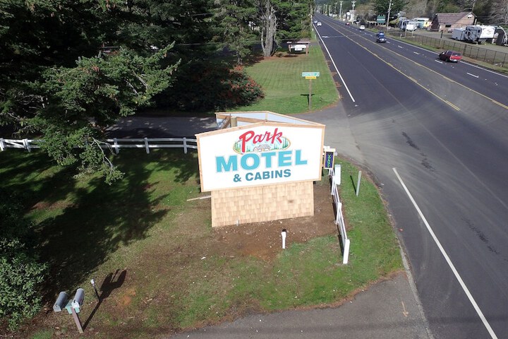 Hotel 2 of 183
