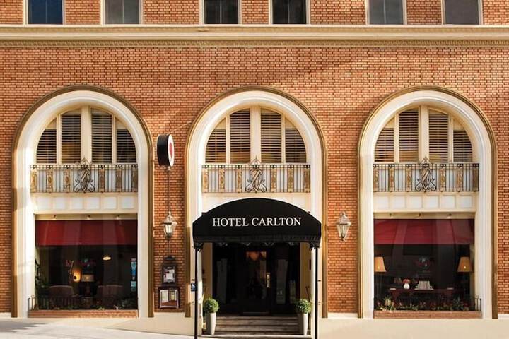 FOUND Hotel Carlton Nob Hill