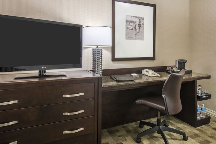 Room 70 of 107