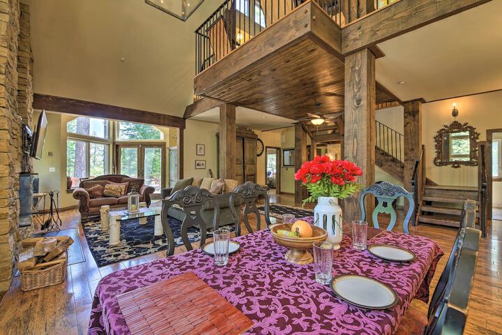Incredible Lake Arrowhead Home w / Views & Decks!