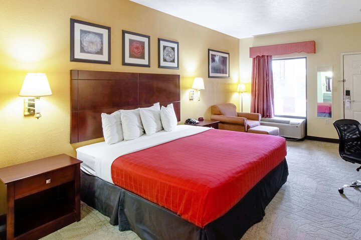Room 21 of 30