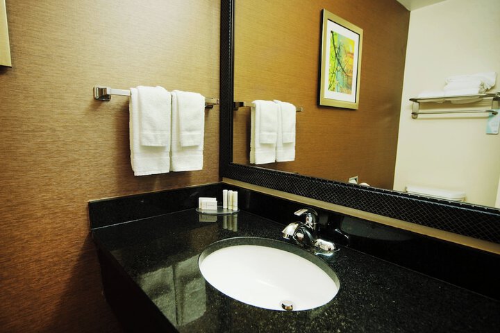 Room 11 of 23