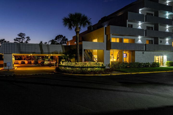 Hotel 3 of 65