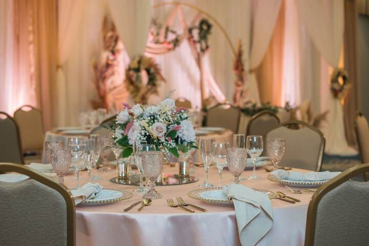 Ballroom/Hall 203 of 242