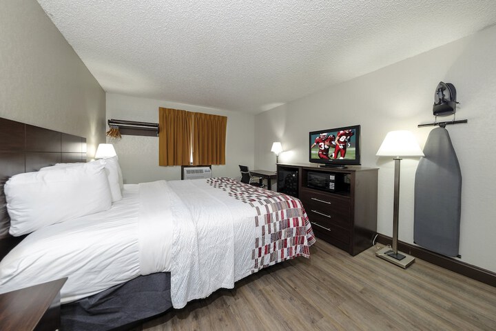 Room 31 of 34