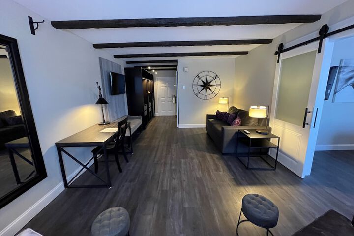 Room 30 of 91